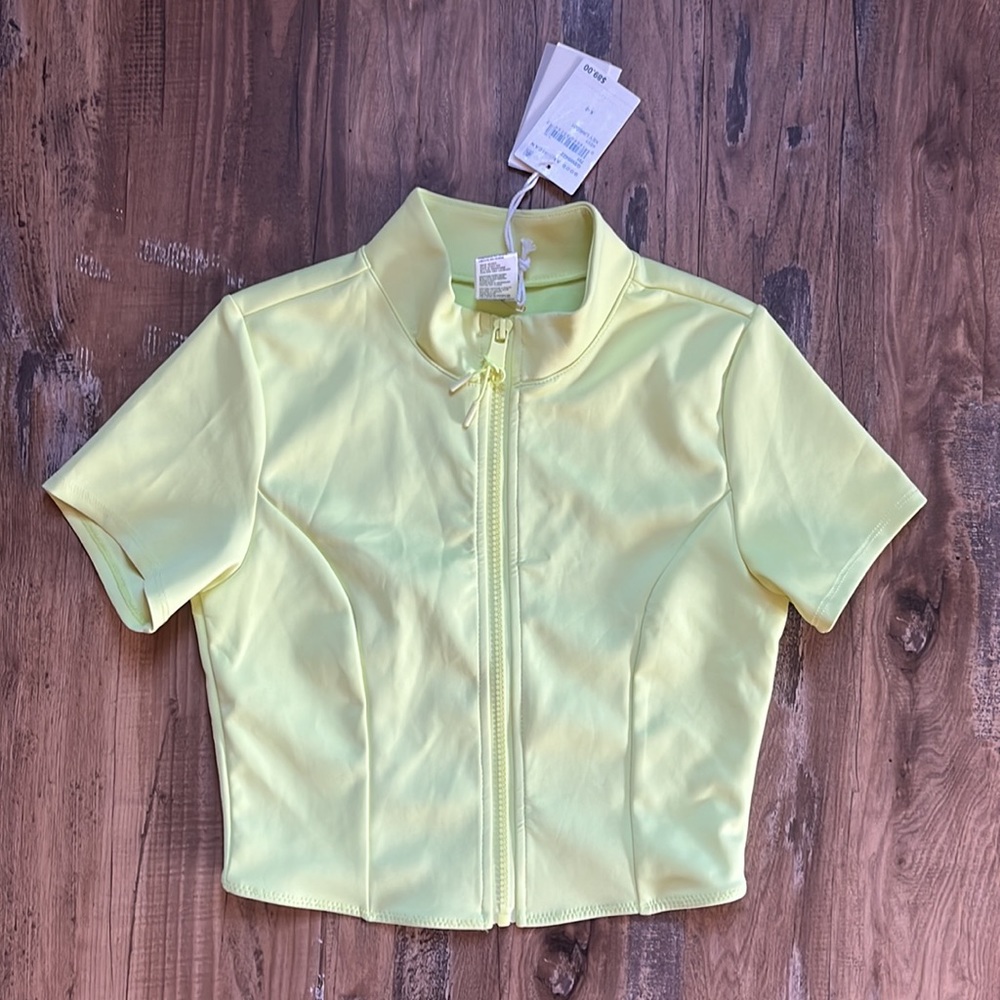 Good American Key Lime Good Compression Shortsleeved Crop Swim Top